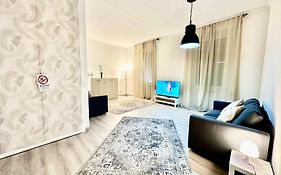 The Center Residence